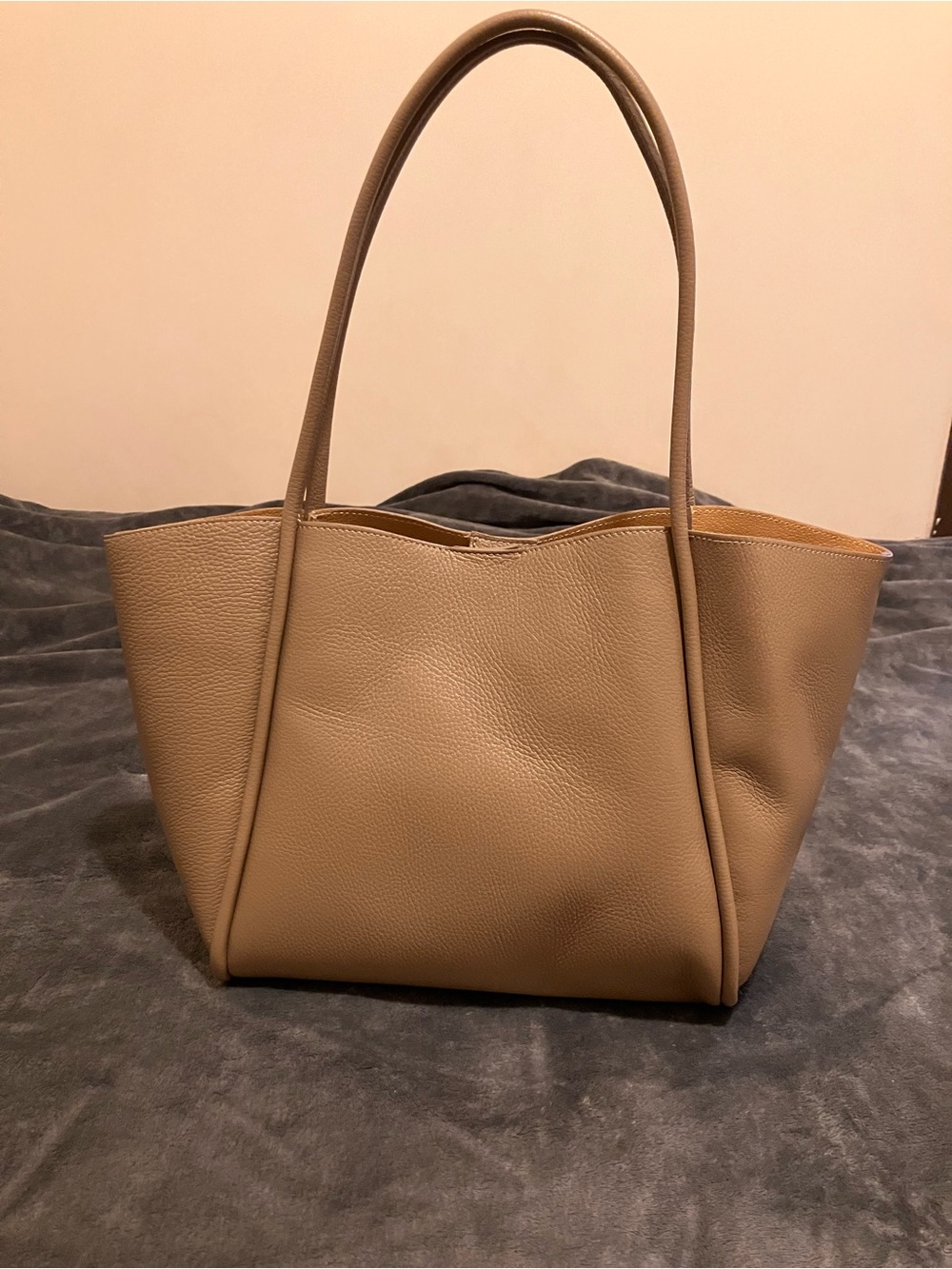 Persaman New York Friva Tote Bag